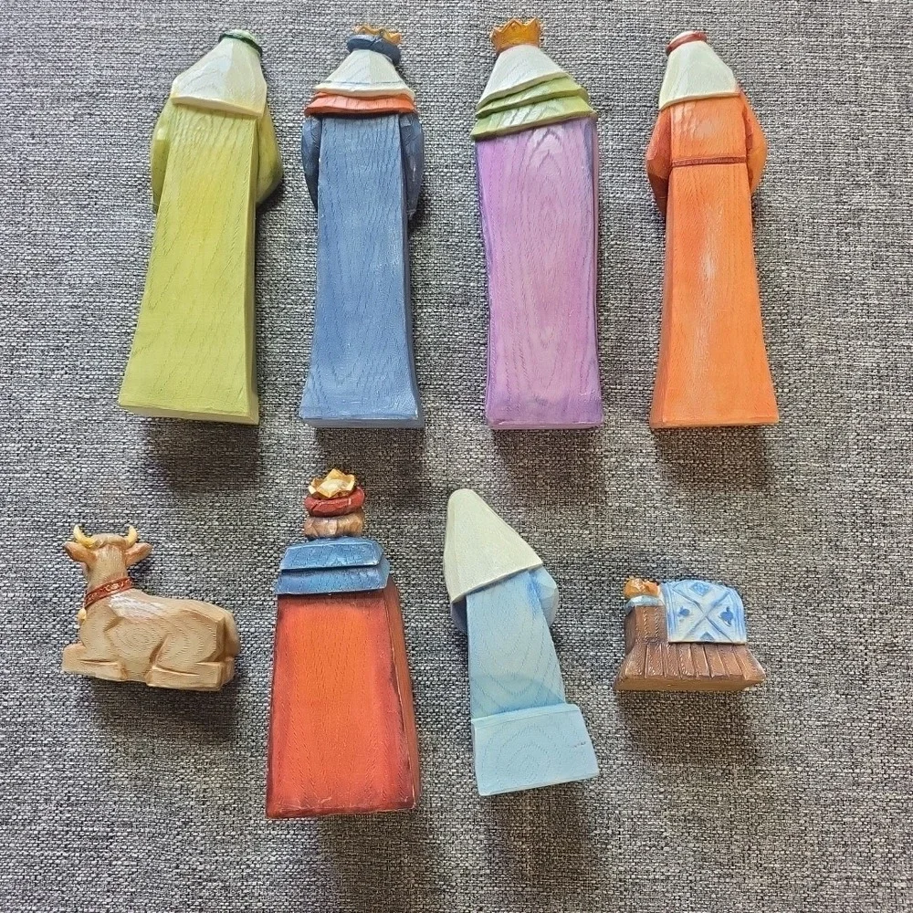 Christmas Nativity Set Wiseman Jospeh Mary Jesus Resin Squared Body Design 8 Pc